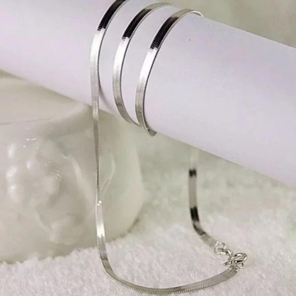 “20” NEW 925 STERLING SILVER SNAKE FLATE NECKLACE, NICE NECKLACE, CUTE NECKLACE - Picture 3 of 6